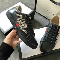 baskets paire de chaussures gucci femmes cowhide snake drill black